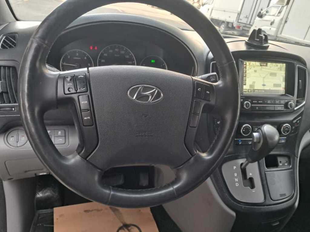 HYUNDAI Starex 2018 Gris - Importación desde Corea - HF Imports Iquique - Foto 15