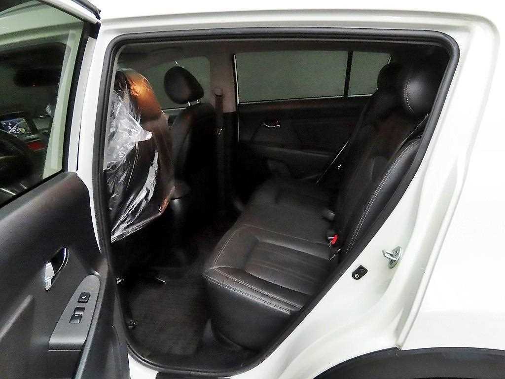 KIA Sportage - Vista 6