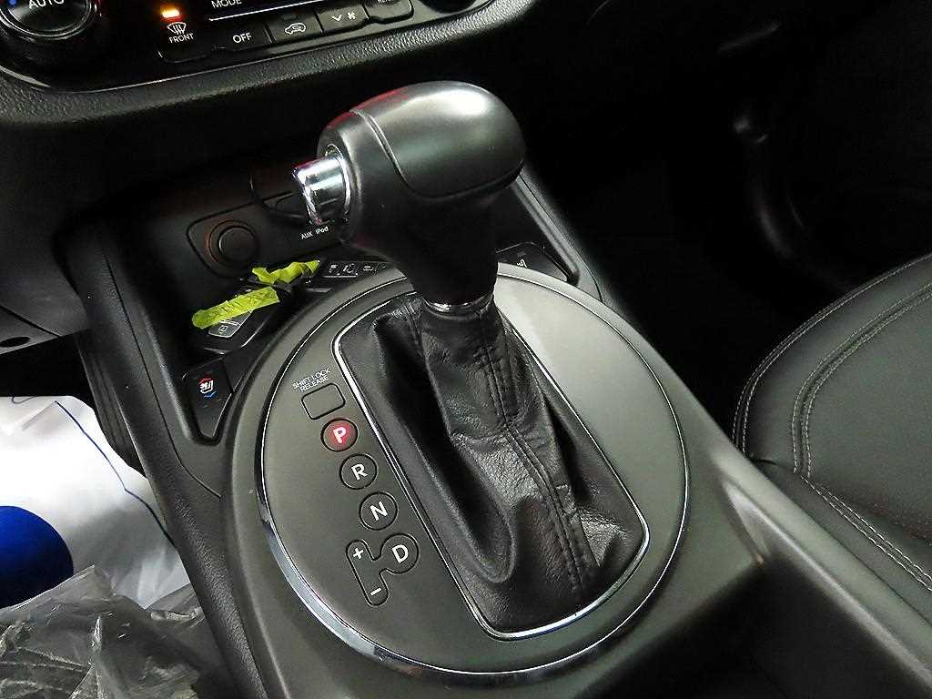 KIA Sportage - Vista 10