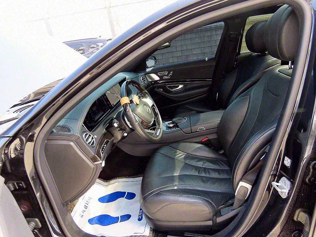 Mercedes Benz S Class - Vista 5