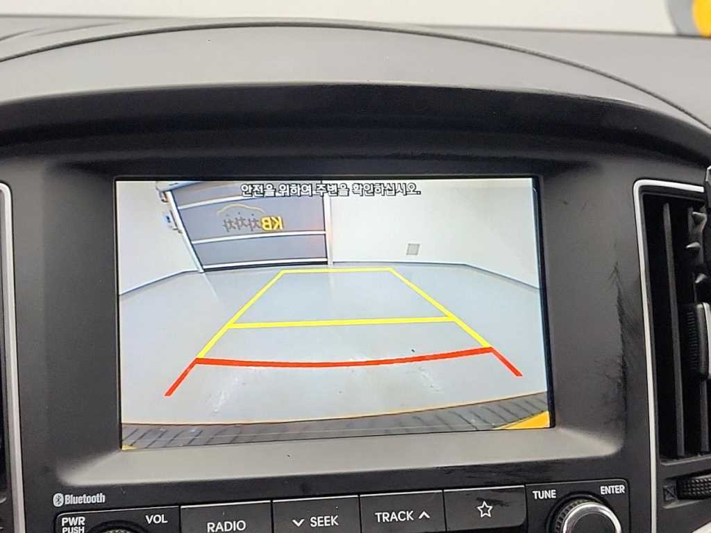 HYUNDAI Starex 2021 Amarillo - Importación desde Corea - HF Imports Iquique - Foto 14