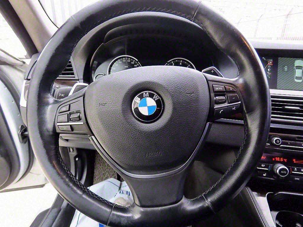 BMW 5 Series - Vista 8