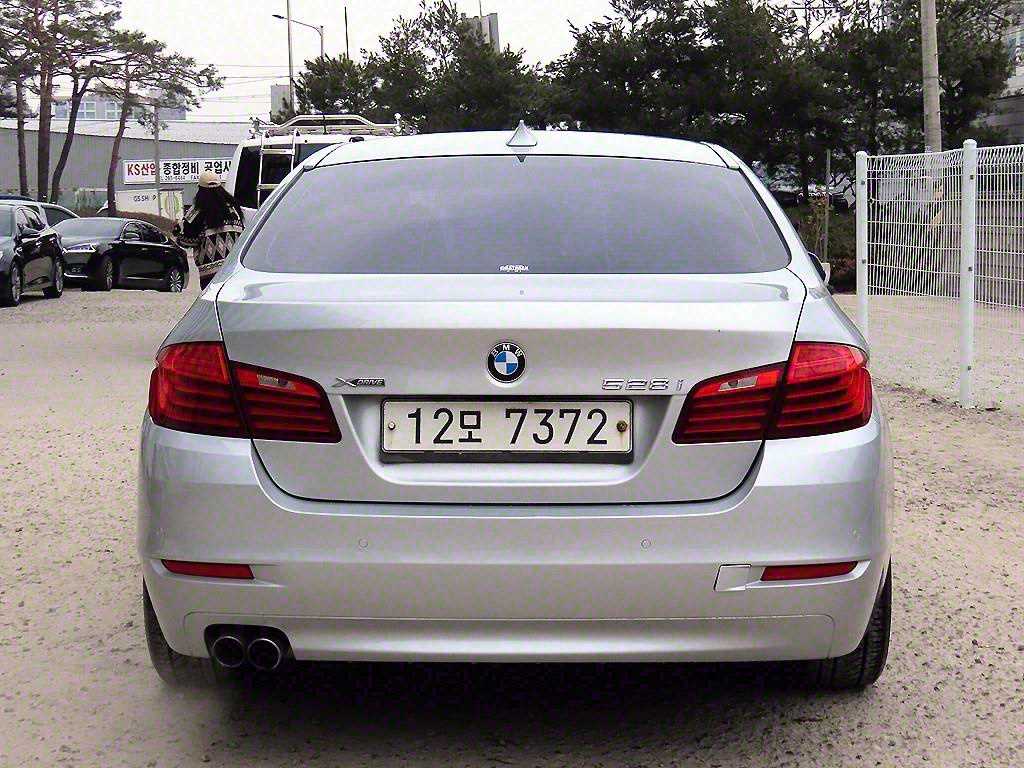 BMW 5 Series - Vista 4