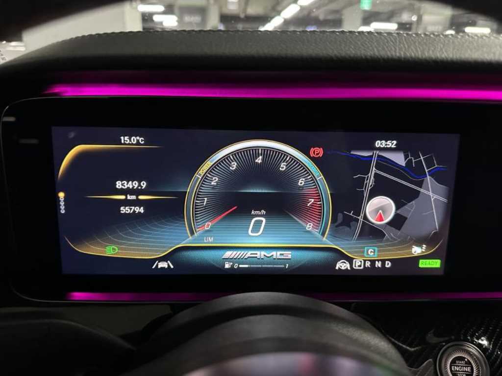 Mercedes Benz AMG GT - Vista 6