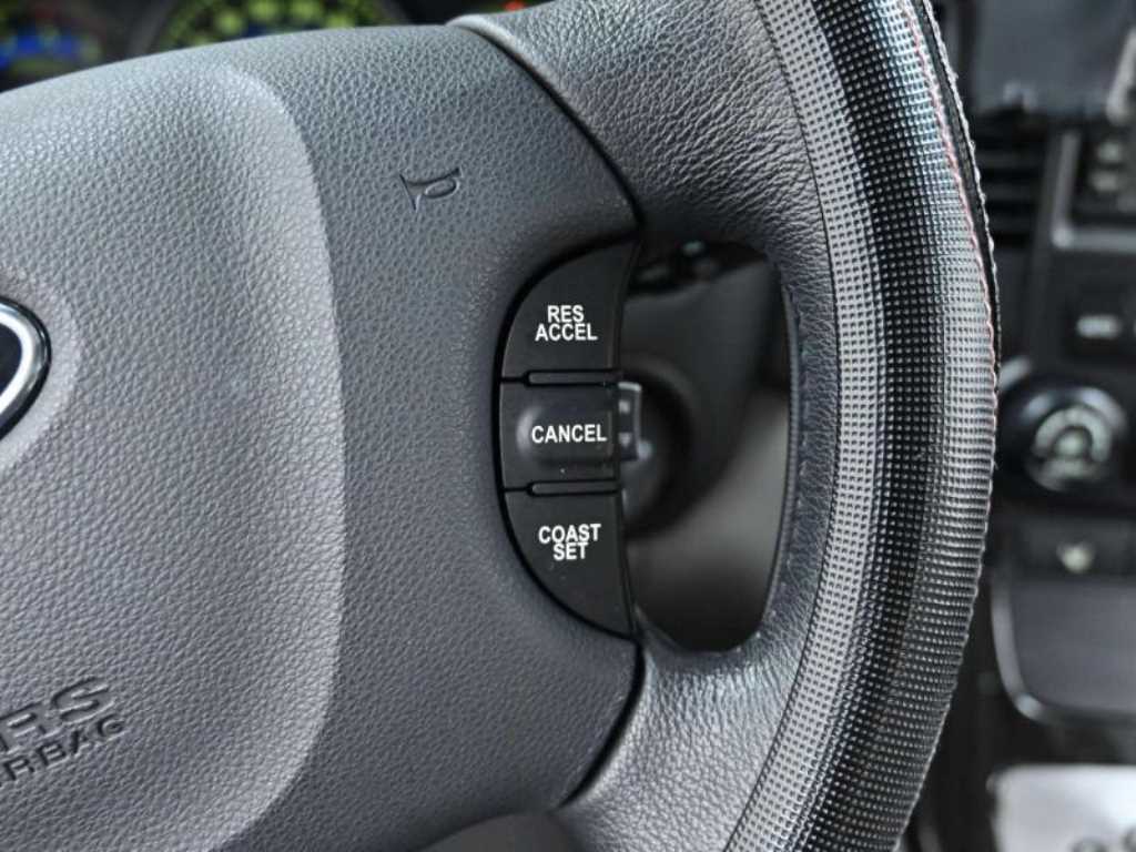 KIA Carnival 2011 Plateado - Importación desde Corea - HF Imports Iquique - Foto 16