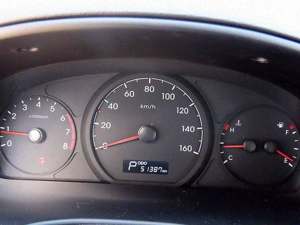 HYUNDAI Starex - Vista 10