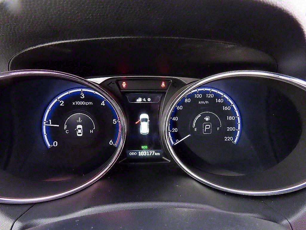 HYUNDAI Tucson - Vista 9