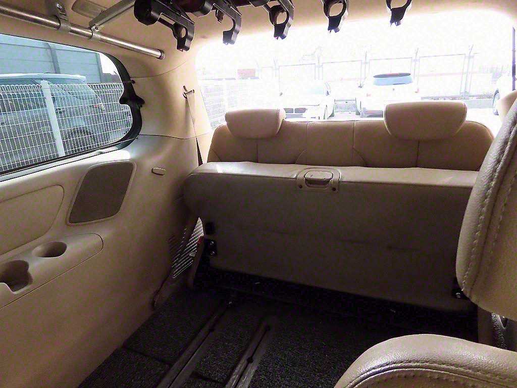 KIA Carnival - Vista 7