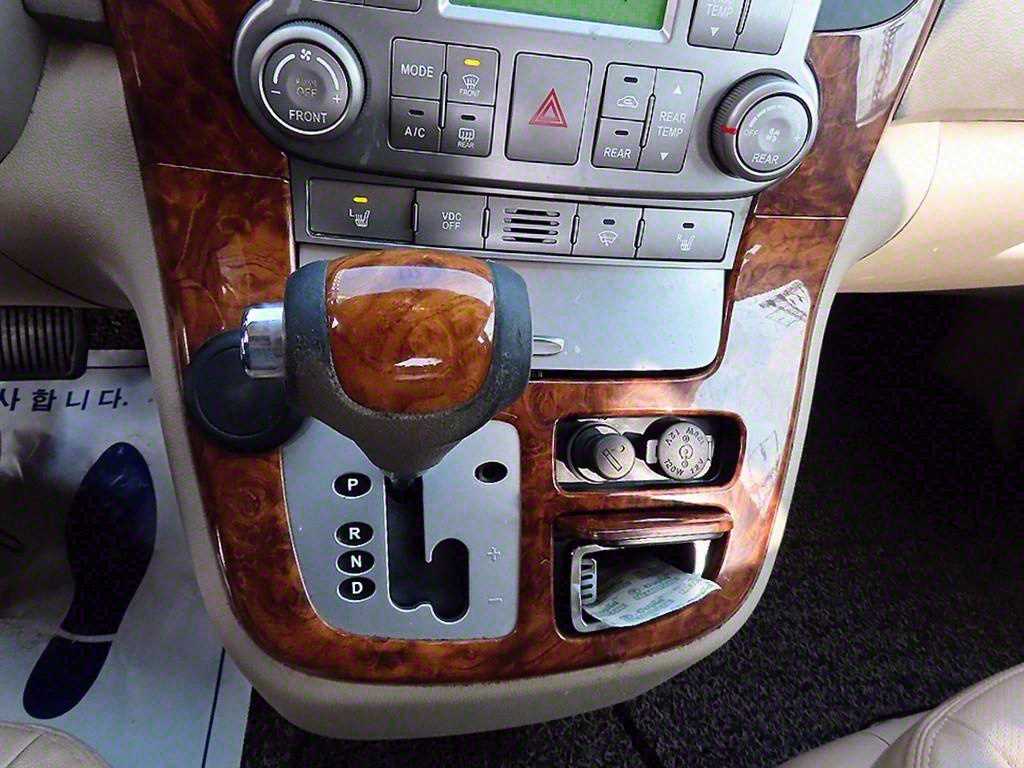 KIA Carnival - Vista 12