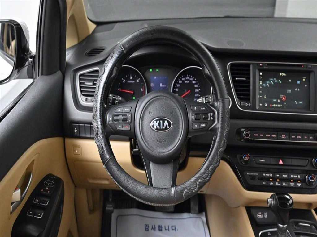 KIA Carnival 2015 Blanco - Importación desde Corea - HF Imports Iquique - Foto 13