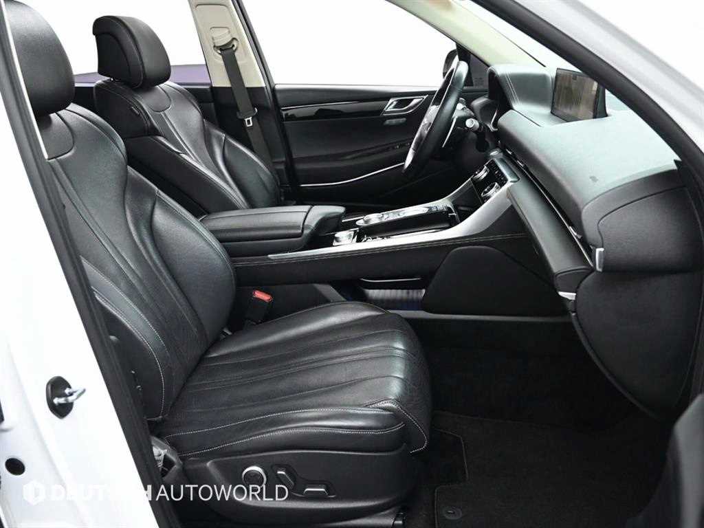 Genesis GV80 - Vista 9