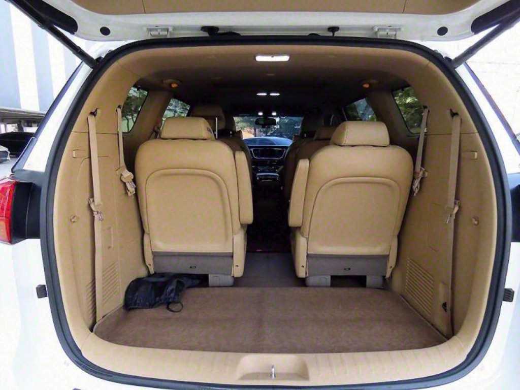 KIA Carnival 2016 Blanco - Importación desde Corea - HF Imports Iquique - Foto 16