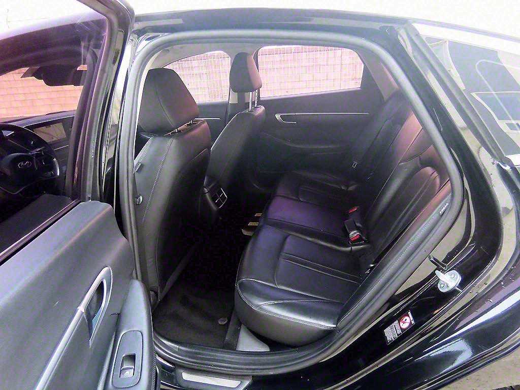 HYUNDAI Sonata - Vista 6