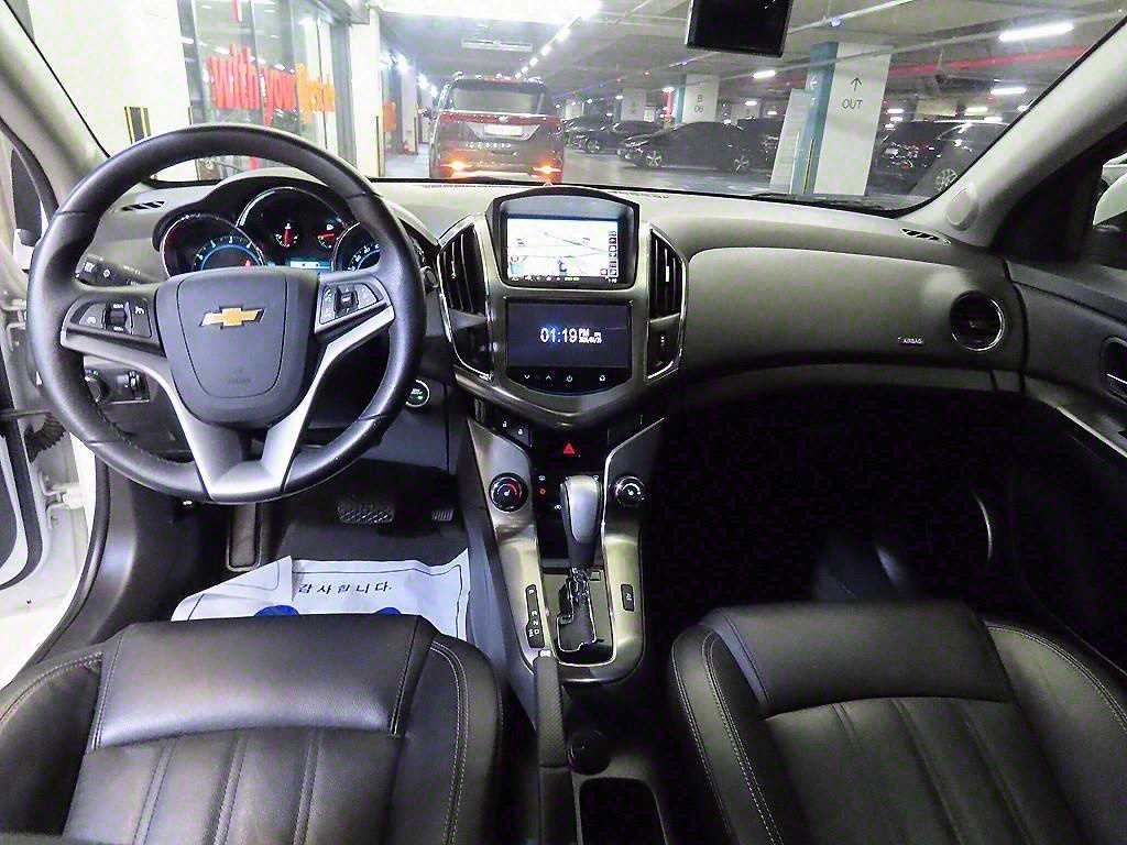 Chevrolet] Cruze 1.4 Turbo LTZ + style package