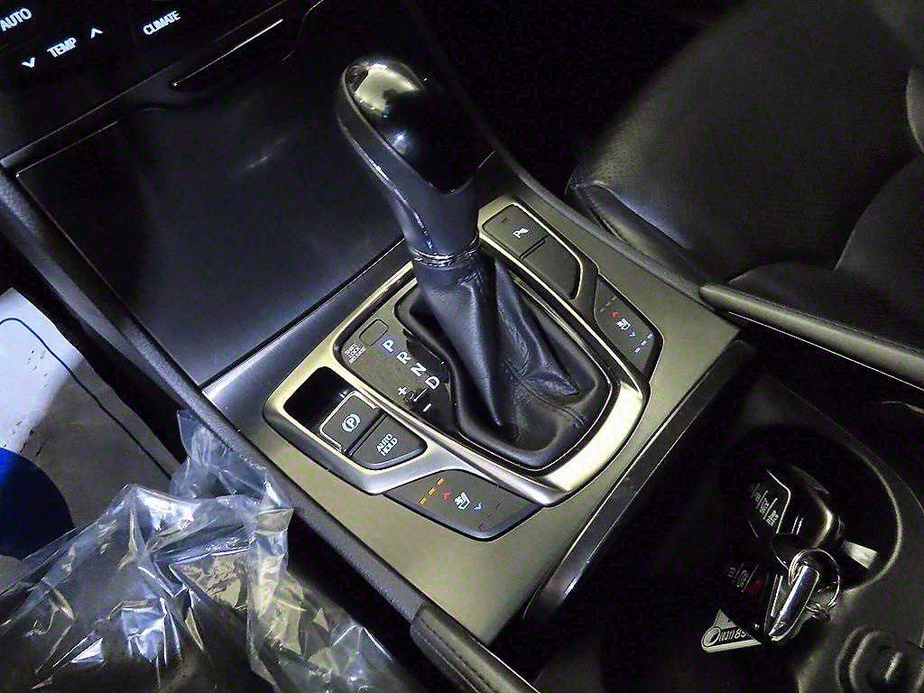 HYUNDAI Grandeur - Vista 12