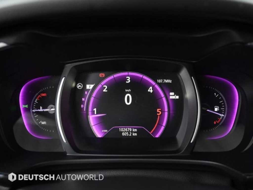 SAMSUNG QM6 - Vista 8