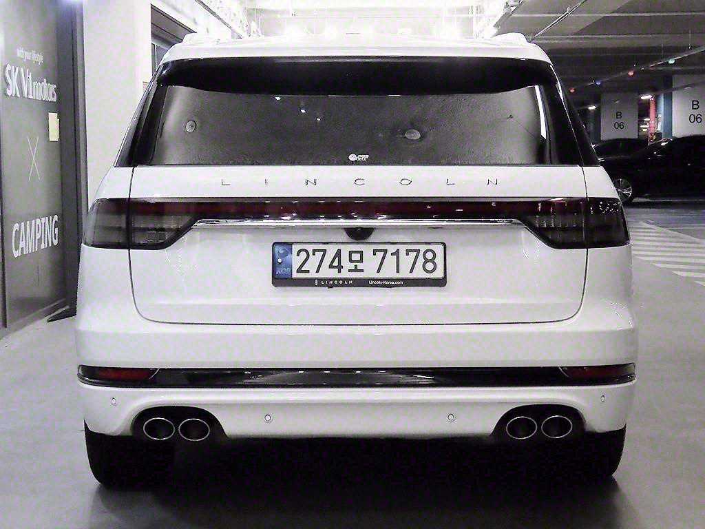 Lincoln Aviator - Vista 5