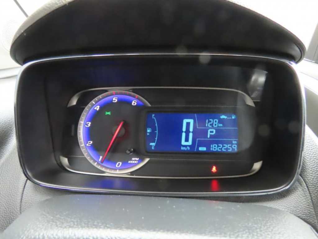 Chevrolet Trax 2016 Gris - Importación desde Corea - HF Imports Iquique - Foto 13