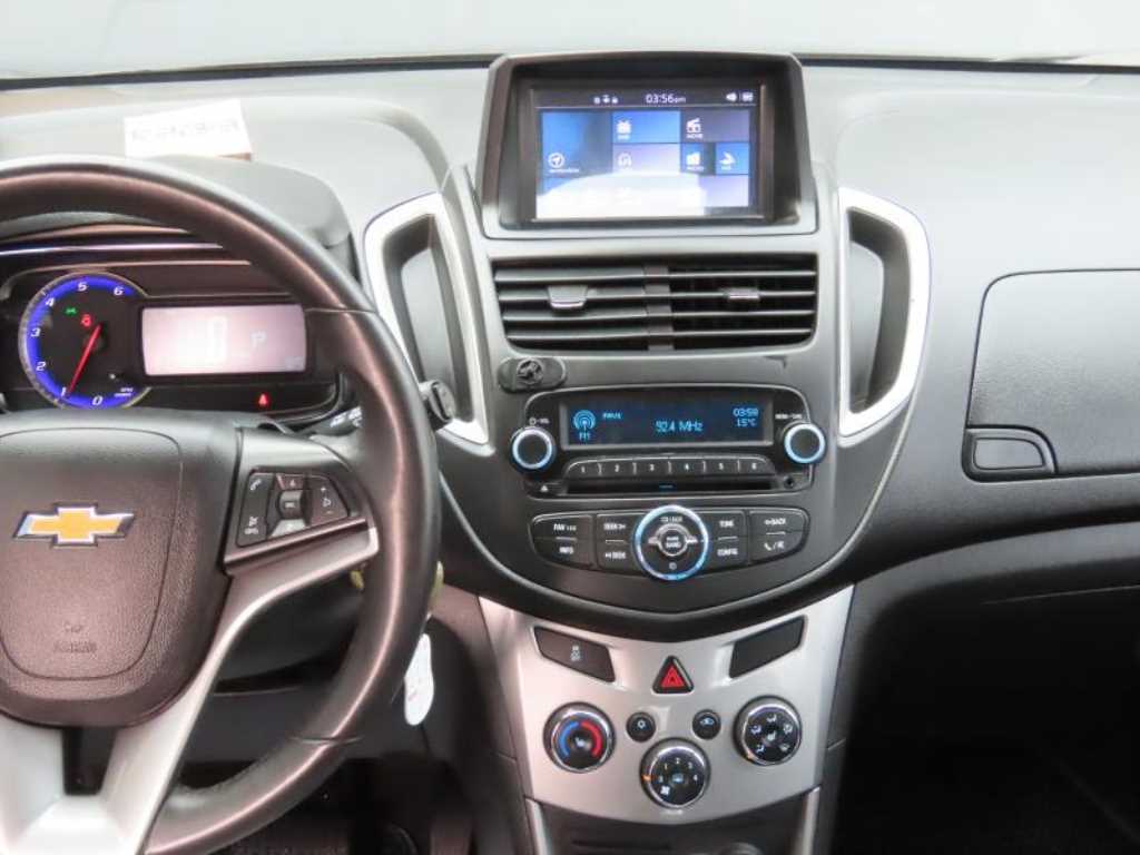 Chevrolet Trax - Vista 8