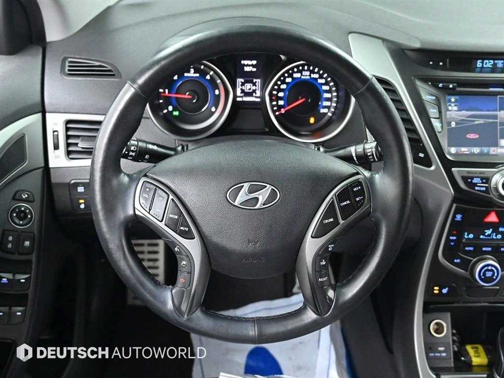 HYUNDAI Avante 2015 Blanco - Importación desde Corea - HF Imports Iquique - Foto 13
