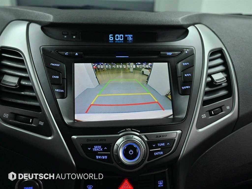 HYUNDAI Avante 2015 Blanco - Importación desde Corea - HF Imports Iquique - Foto 15