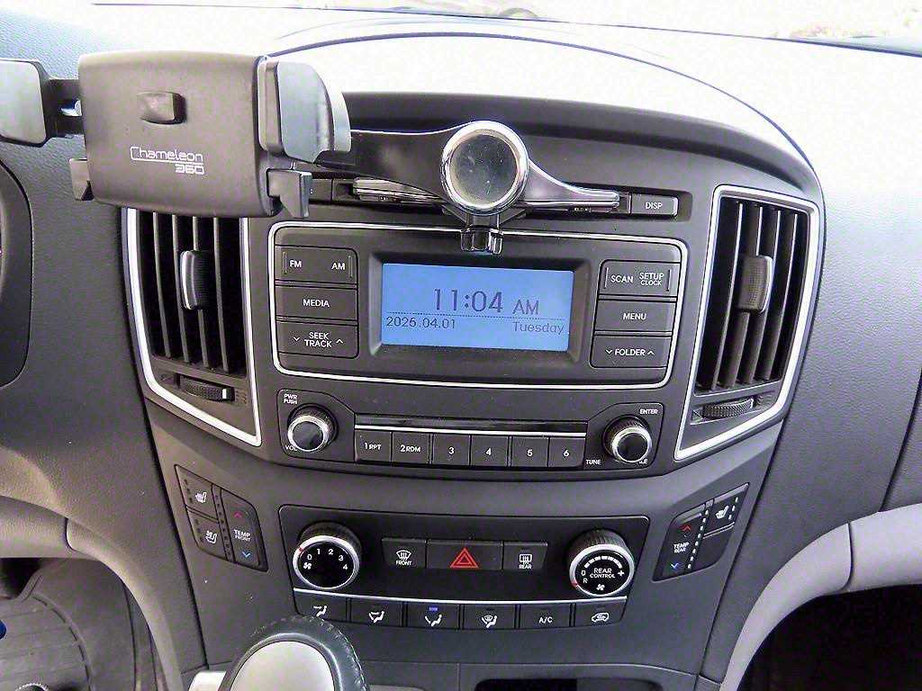 HYUNDAI Starex - Vista 12