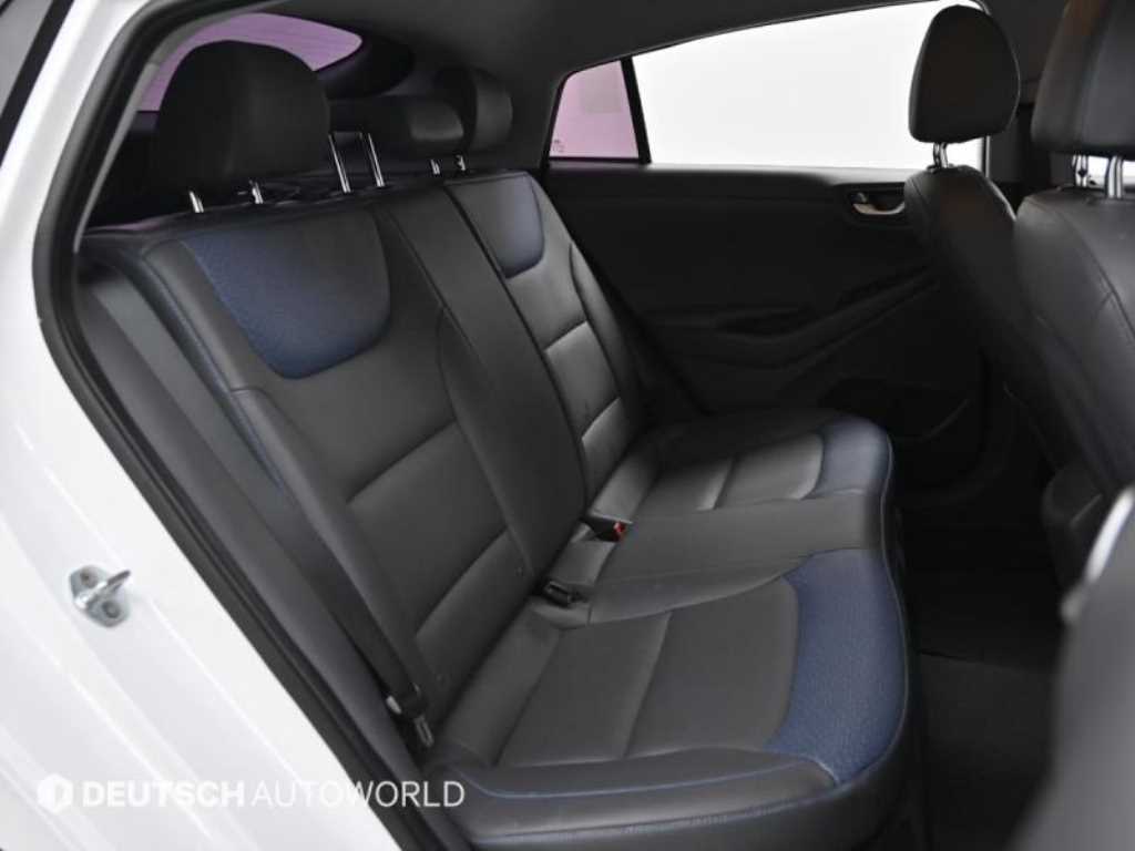 HYUNDAI Ioniq - Vista 12