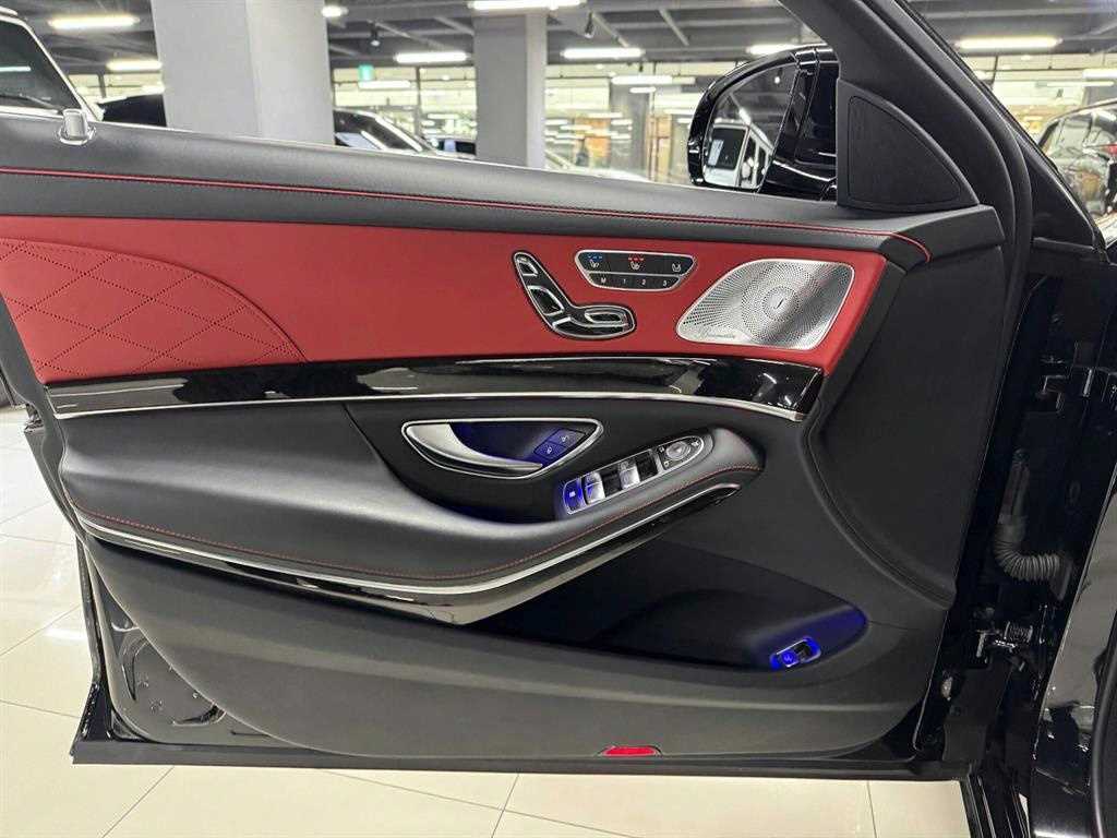 Mercedes Benz S Class - Vista 8