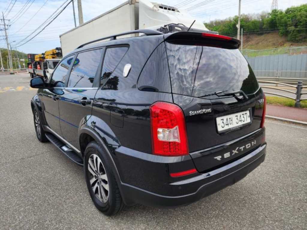 Ssangyong Rexton - Vista 5