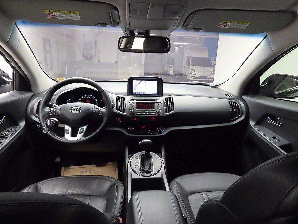 KIA Sportage - Vista 8