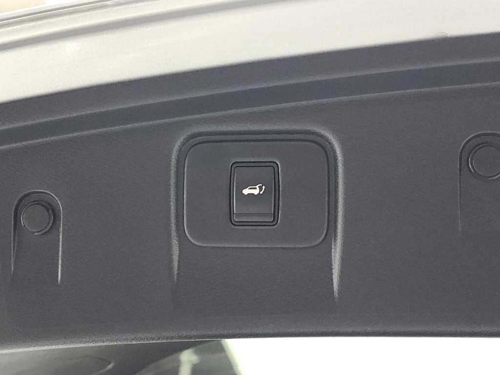 Nissan Murano 2016 Plateado - Importación desde Corea - HF Imports Iquique - Foto 18