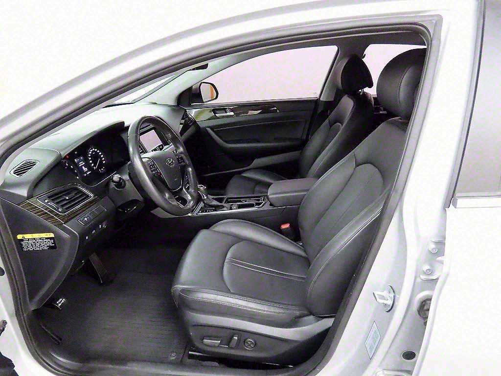 HYUNDAI Sonata - Vista 5