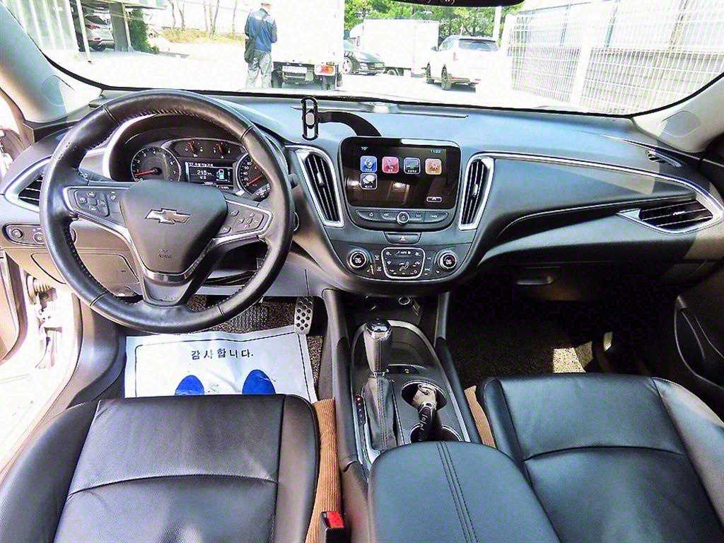 Chevrolet Malibu - Vista 7