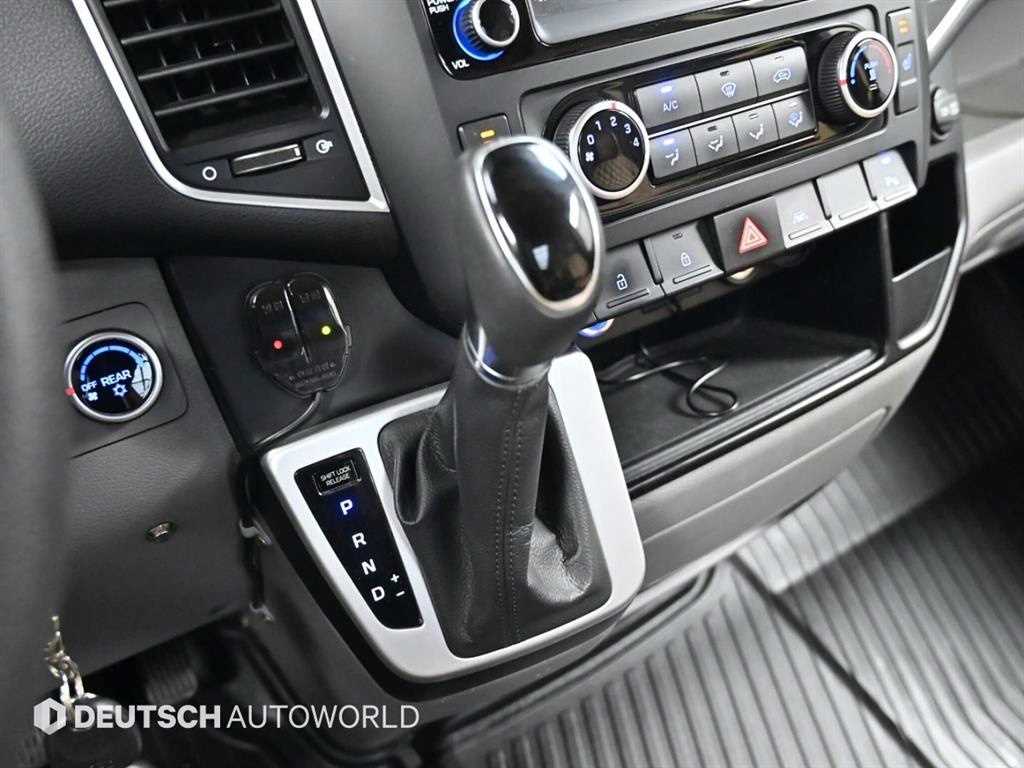 HYUNDAI Solati - Vista 9