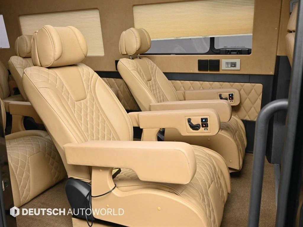 HYUNDAI Solati - Vista 12