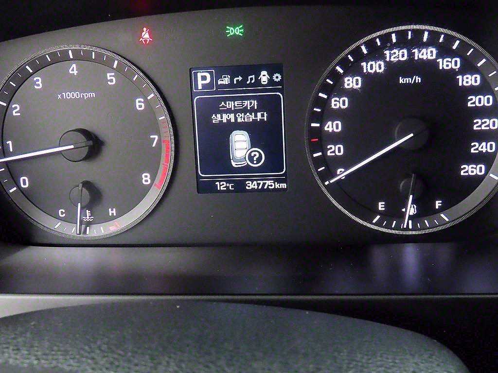 HYUNDAI Sonata - Vista 8