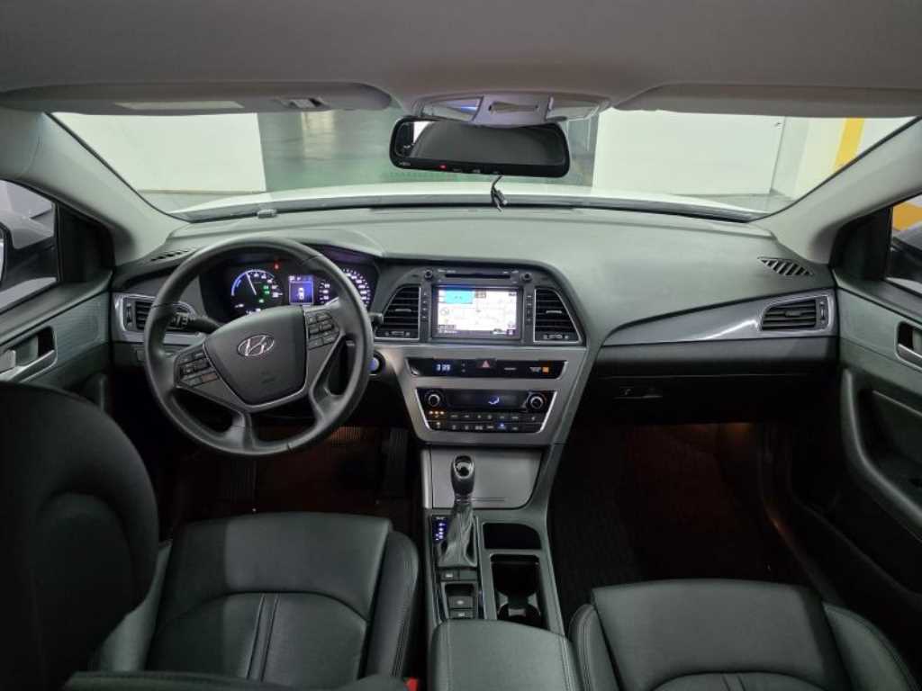 HYUNDAI Sonata - Vista 5