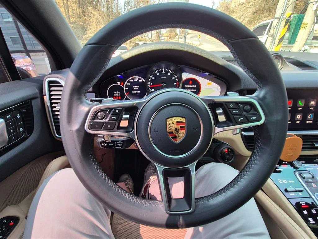 Porsche Cayenne 2022 Negro - Importación desde Corea - HF Imports Iquique - Foto 13