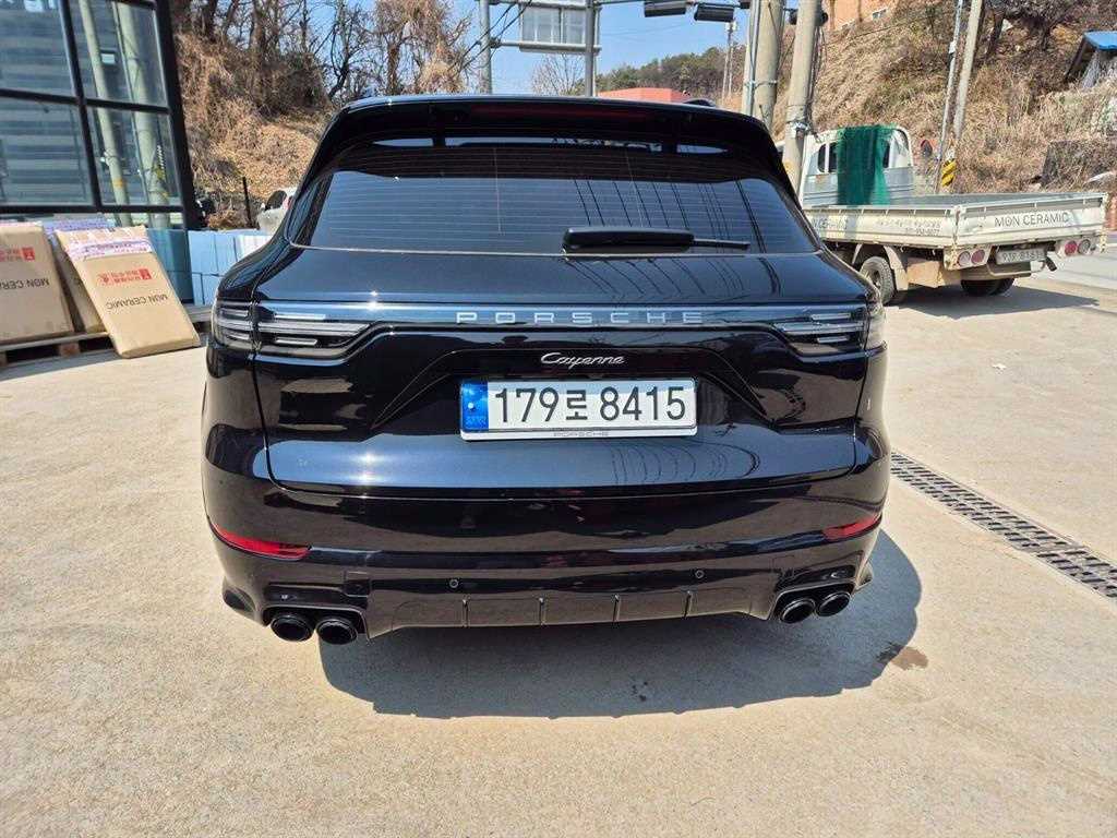 Porsche Cayenne - Vista 5