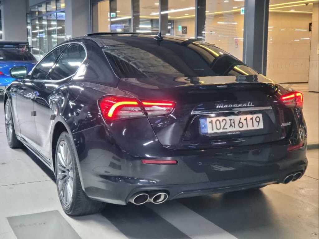 Maserati Ghibli - Vista 4