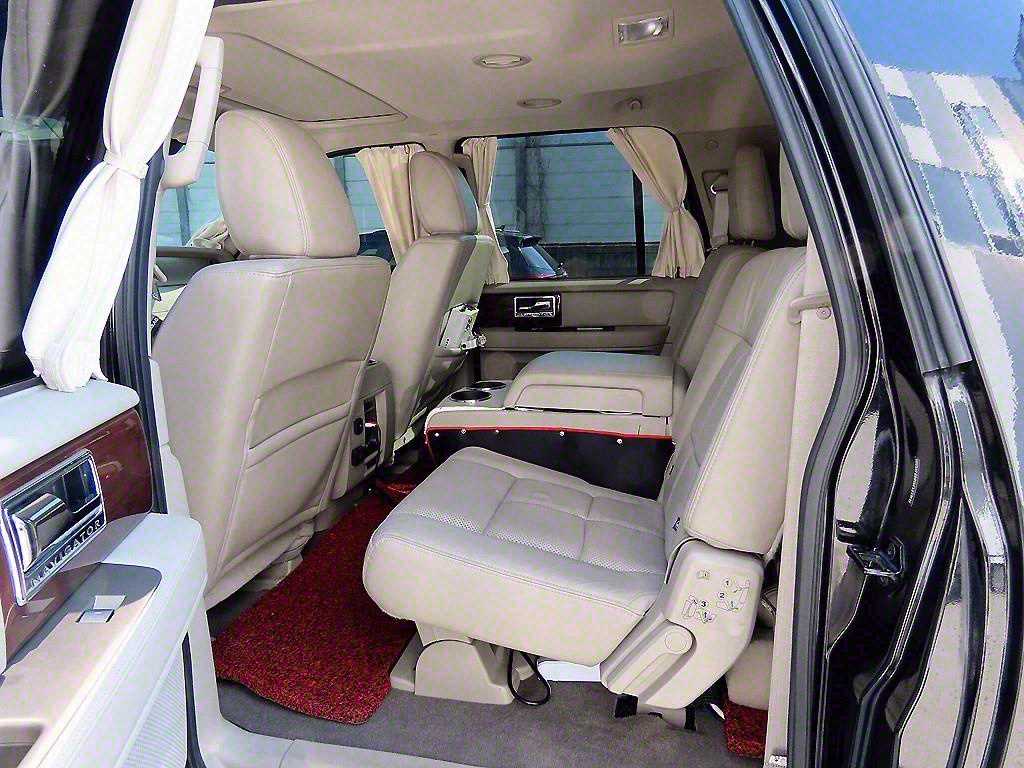 Lincoln Navigator - Vista 6