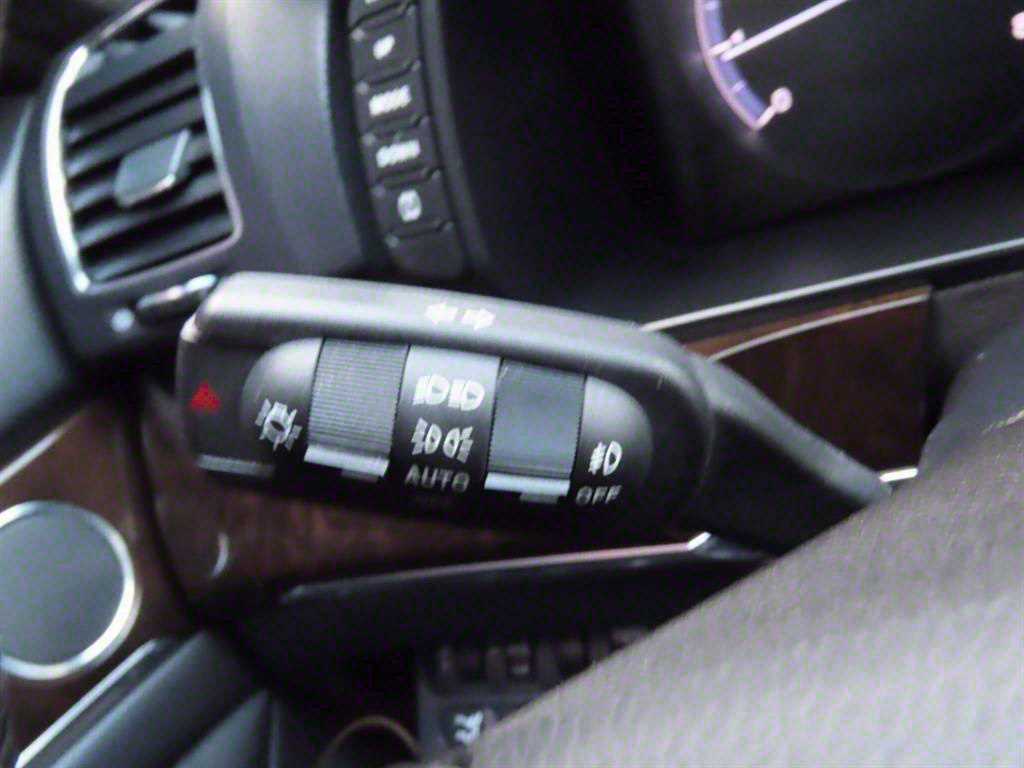 Ssangyong Chairman 2012 Negro - Importación desde Corea - HF Imports Iquique - Foto 14