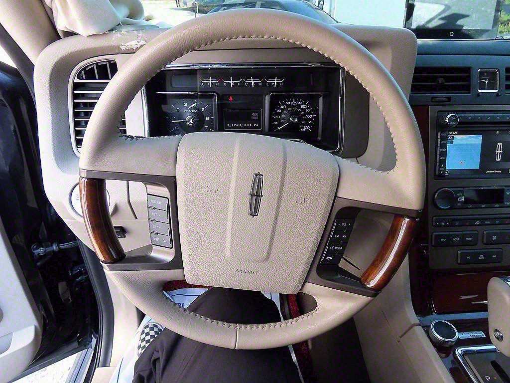 Lincoln Navigator - Vista 8