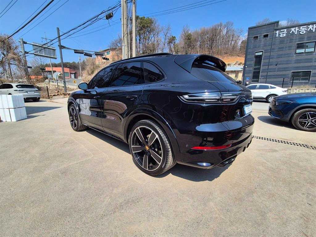 Porsche Cayenne - Vista 6