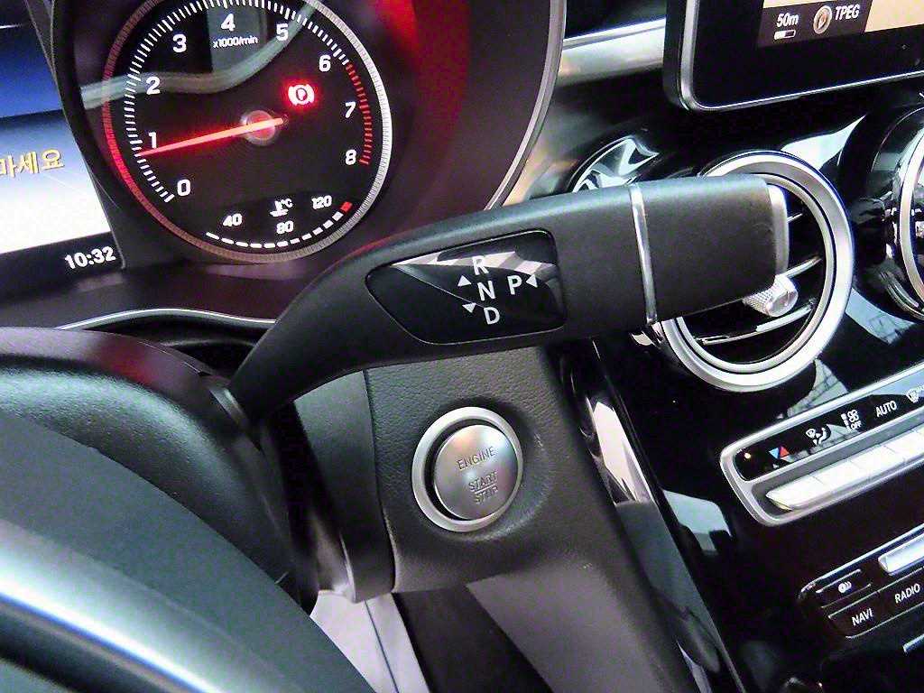 Mercedes Benz C Class - Vista 11