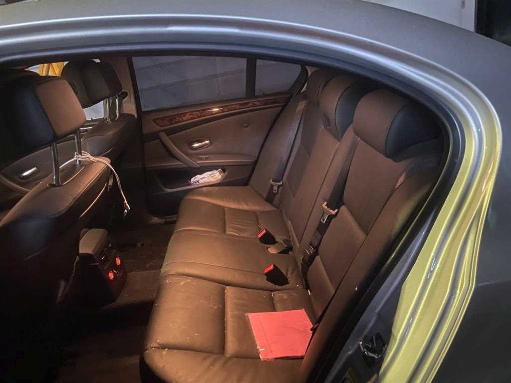 BMW 5 Series - Vista 11