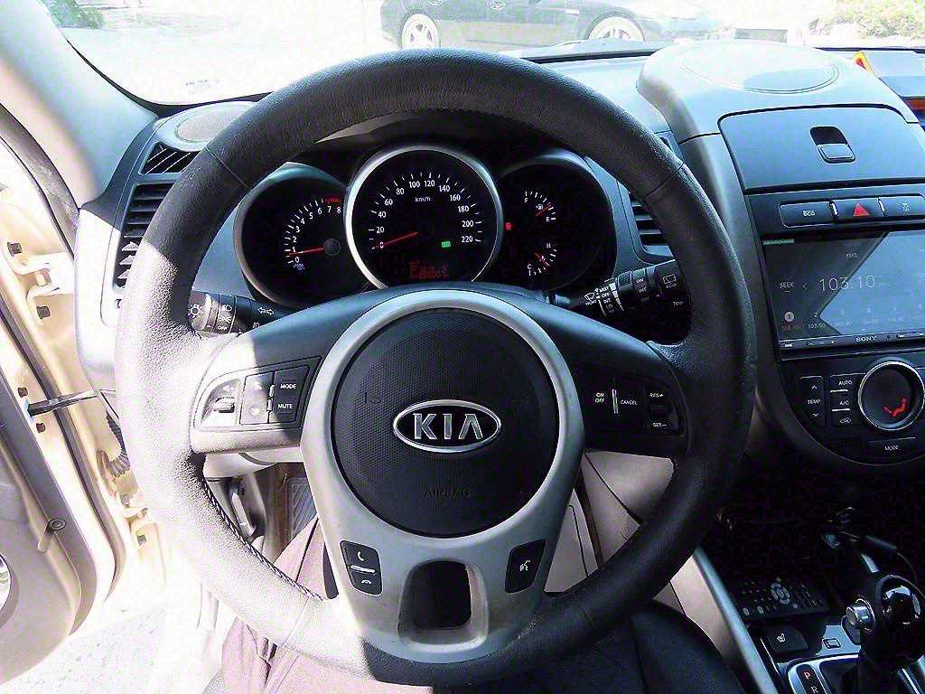 KIA Soul - Vista 8
