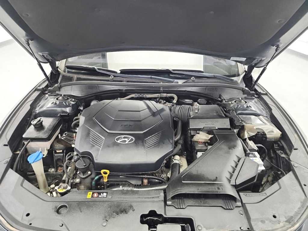 HYUNDAI Grandeur - Vista 5