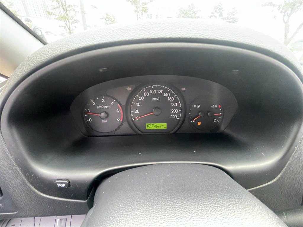 HYUNDAI Starex - Vista 7