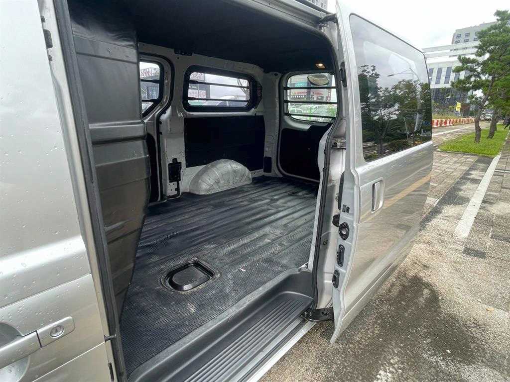 HYUNDAI Starex 2010 Plateado - Importación desde Corea - HF Imports Iquique - Foto 14